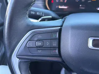 Jeep Grand Cherokee L 2021 4x4 Laredo SUV de 4 puertas