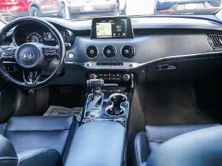 Kia Stinger 2019 Sedán 4 puertas