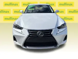 Lexus IS 300 2020 4dr Sedán