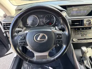 Lexus IS 300 2020 4dr Sedán