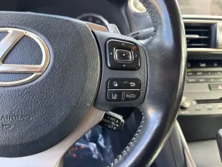 Lexus IS 300 2020 4dr Sedán