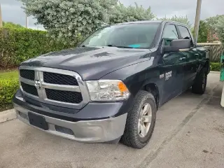 Ram 1500 Clásico 2020 4x2 SLT 4p Cab Crew 6.3 ft. SB Pickup