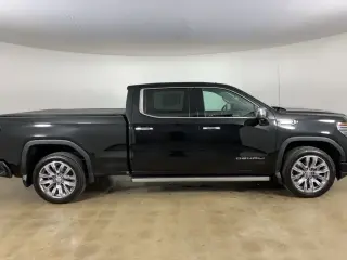 GMC Sierra 1500 2024 4x4 Denali 4dr Crew Cab 5.8 ft. SB