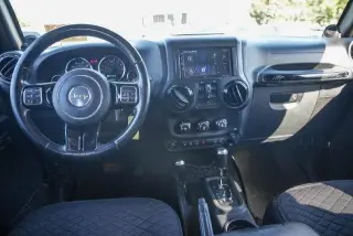 Jeep Wrangler Unlimited 2014 4x4 Sahara 4dr SUV