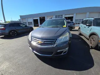 Chevrolet Traverse 2013 LT 4dr SUV con 1LT