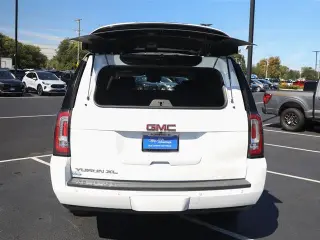 GMC Yukon XL 2019 4x4 SLT 4dr SUV
