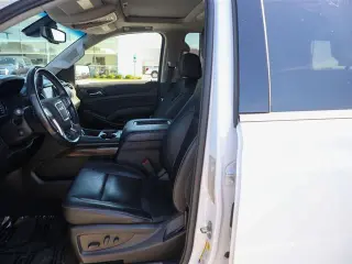 GMC Yukon XL 2019 4x4 SLT 4dr SUV