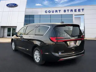 Chrysler Pacifica 2023 Touring L 4dr Mini-Van