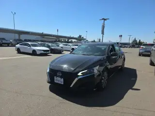 Nissan Altima 2025 2.5 SV 4dr Sedán