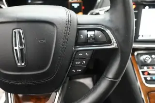 Lincoln Continental 2017 AWD Reserve 4dr Sedán