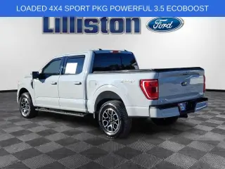 Ford F-150 2023 4x4 XLT 4dr SuperCrew con cabina de 5,5 pies de largo