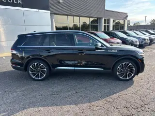 Lincoln Aviator 2024 AWD Reserve 4dr SUV