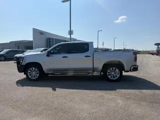 Chevrolet Silverado 1500 Limited 2022 4x4 Custom 4dr Crew Cab con 5.8 ft. SB