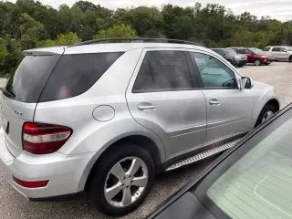 Mercedes-Benz M-Class 2009 AWD ML 350 4MATIC 4dr SUV