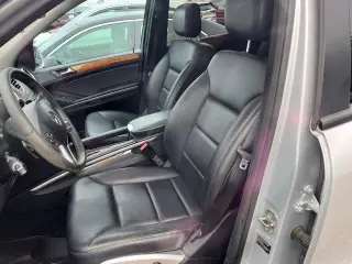 Mercedes-Benz M-Class 2009 AWD ML 350 4MATIC 4dr SUV