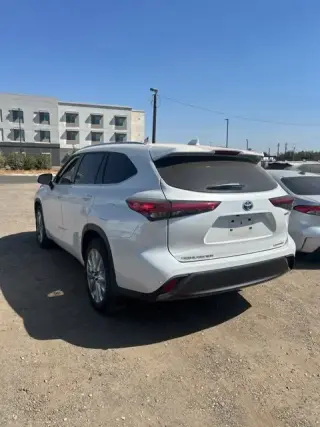 Toyota Highlander Hybrid 2022 AWD Limited 4dr SUV