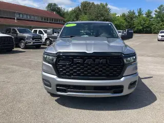 Ram 1500 2025 4x4 Big Horn 4dr Crew Cab 5.6 ft. SB Pickup