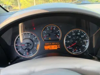 Nissan Titan 2010 4x4 LE 4dr Crew Cab Pickup de 2 puertas