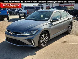 Volkswagen Jetta 2025 SE Sedán 4 puertas