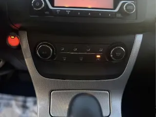 Nissan Sentra 2015 SR 4dr Sedán