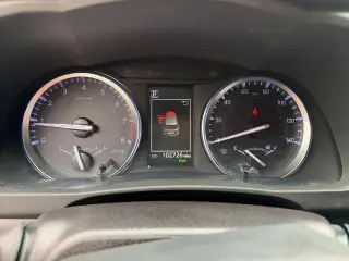 Toyota Highlander 2019 con tracción en las cuatro ruedas SE 4dr SUV