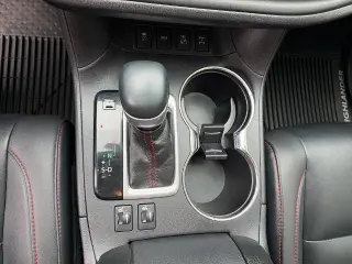 Toyota Highlander 2019 con tracción en las cuatro ruedas SE 4dr SUV
