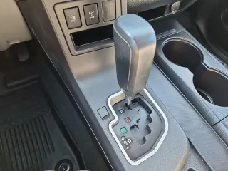 Toyota Sequoia 2018 4x4 SR5 4dr SUV
