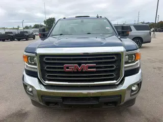 GMC Sierra 2500HD 2017 4x4 SLE 4dr Crew Cab LB
