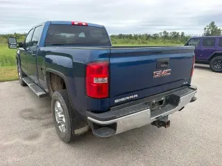 GMC Sierra 2500HD 2017 4x4 SLE 4dr Crew Cab LB