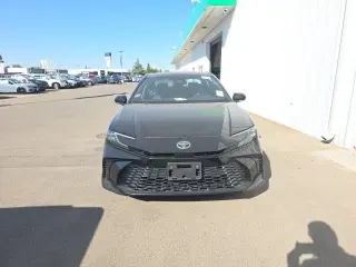 Toyota Camry 2025 SE 4dr Sedán