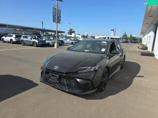 Toyota Camry 2025 SE 4dr Sedán