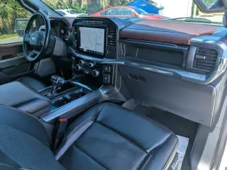 Ford F-150 2023 4x4 Lariat 4dr SuperCrew 6.5 ft. SB