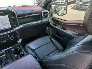 Ford F-150 2023 4x4 Lariat 4dr SuperCrew 6.5 ft. SB