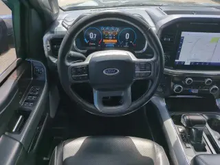 Ford F-150 2022 4x4 Lariat 4dr SuperCrew 6.5 ft. SB