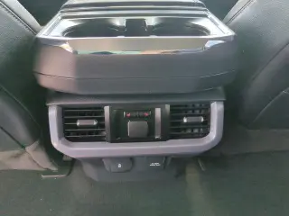 Ford F-150 2022 4x4 Lariat 4dr SuperCrew 6.5 ft. SB