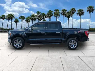 Ford F-150 2022 4x4 Lariat 4dr SuperCrew 6.5 ft. SB