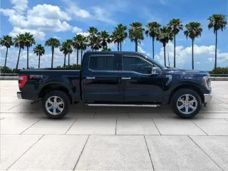 Ford F-150 2022 4x4 Lariat 4dr SuperCrew 6.5 ft. SB
