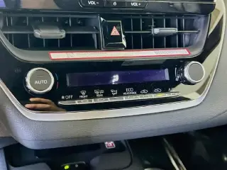 Toyota Corolla 2026 SE 4dr Sedán
