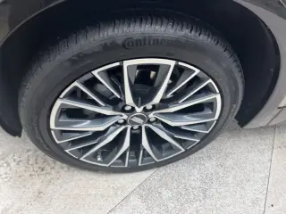 Cadillac XT4 2024 4x4 Sport 4dr Crossover