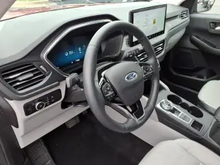 Ford Escape 2024 AWD Platinum 4dr SUV