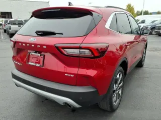 Ford Escape 2024 AWD Platinum 4dr SUV
