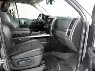 Ram 1500 2018 4x4 Night 4dr Crew Cab 5.5 ft. SB Pickup