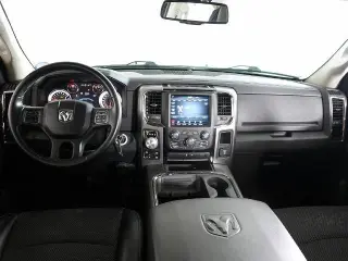 Ram 1500 2018 4x4 Night 4dr Crew Cab 5.5 ft. SB Pickup
