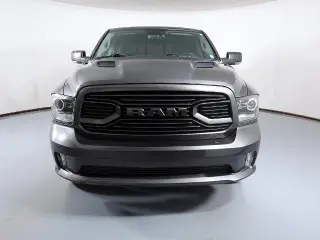 Ram 1500 2018 4x4 Night 4dr Crew Cab 5.5 ft. SB Pickup