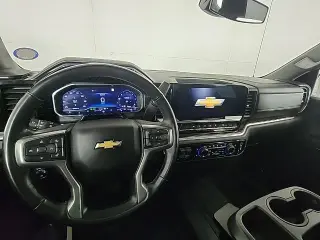 Chevrolet Silverado 1500 2023 4x4 LT 4dr Crew Cab 5.8 ft. SB con 1LT