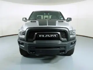 Ram 1500 Clásico 2021 4x4 SLT 4dr Cabina de Crew 5.5 ft. Pickup