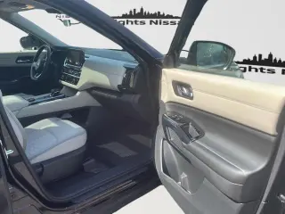 Nissan Pathfinder 2022 AWD SV 4dr SUV