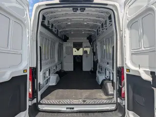 Ford Transit 2024 350 3 puertas LWB Techo Alto Camión de carga extendido