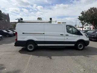 Ford Transit 2017 150 3dr LWB Low Roof Cargo Van con Puerta Pasajero Deslizable