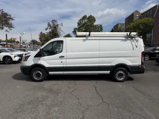 Ford Transit 2017 150 3dr LWB Low Roof Cargo Van con Puerta Pasajero Deslizable